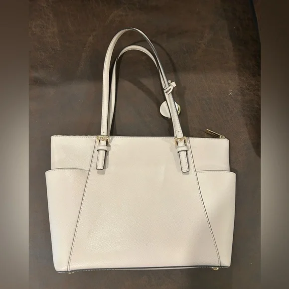 MK Charlotte Large Saffiano Leather Top-Zip Tote Bag - Picture 4 of 7